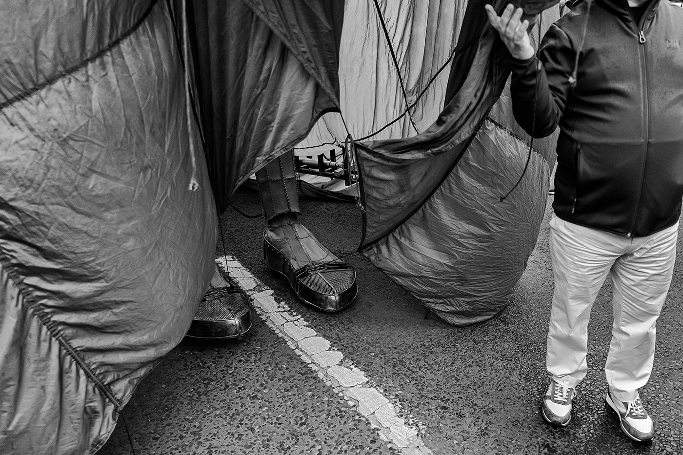 Giant puppets on Andrássy Avenue - Abstract Budapest International Contemporary Puppet Festival #5692