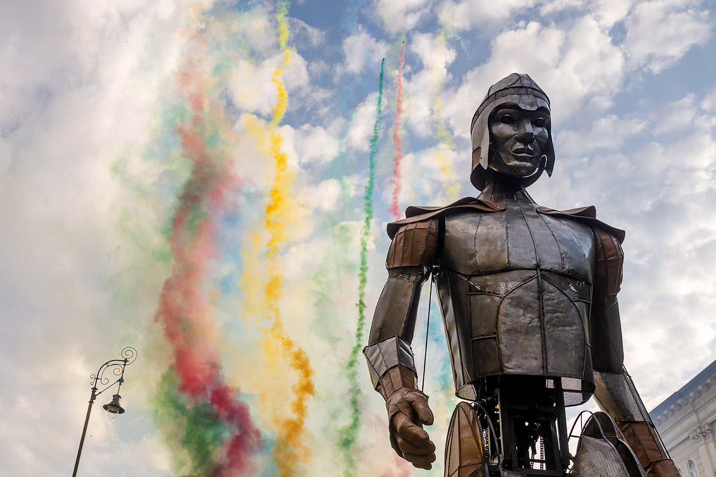 Giant puppets on Andrássy Avenue - Abstract Budapest International Contemporary Puppet Festival #5771