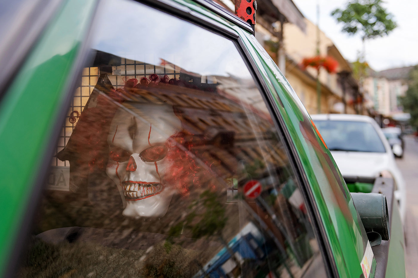 Masked backrest in a car on Ráday Street #5798