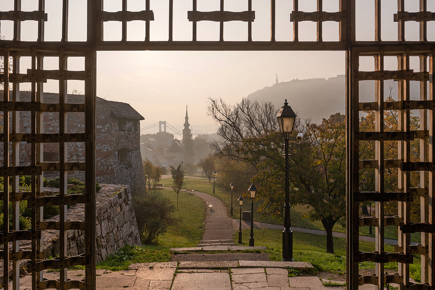 Tabán on an autumn morning #5895