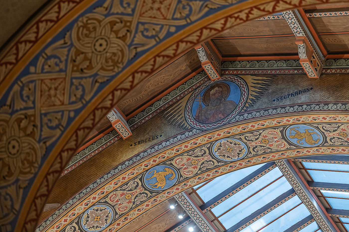 Romanian Hall in the Museum of Fine Arts #6052