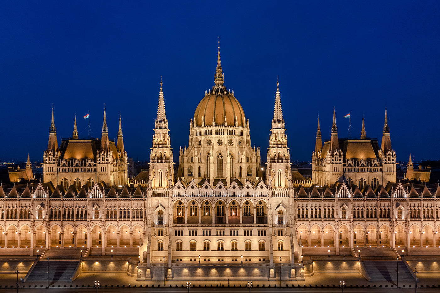 Parliament in the evening #6490
