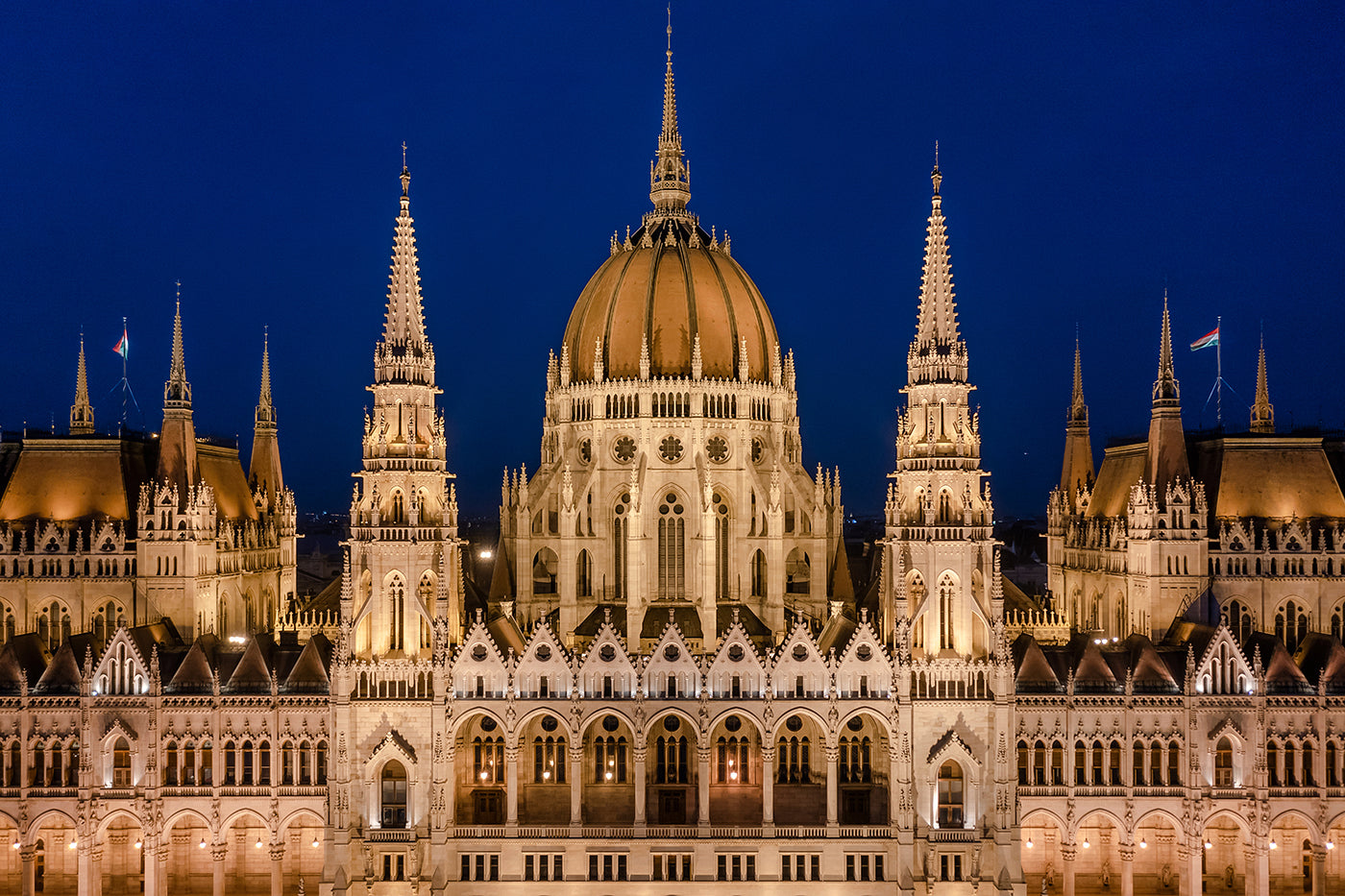 Parliament in the evening #6491