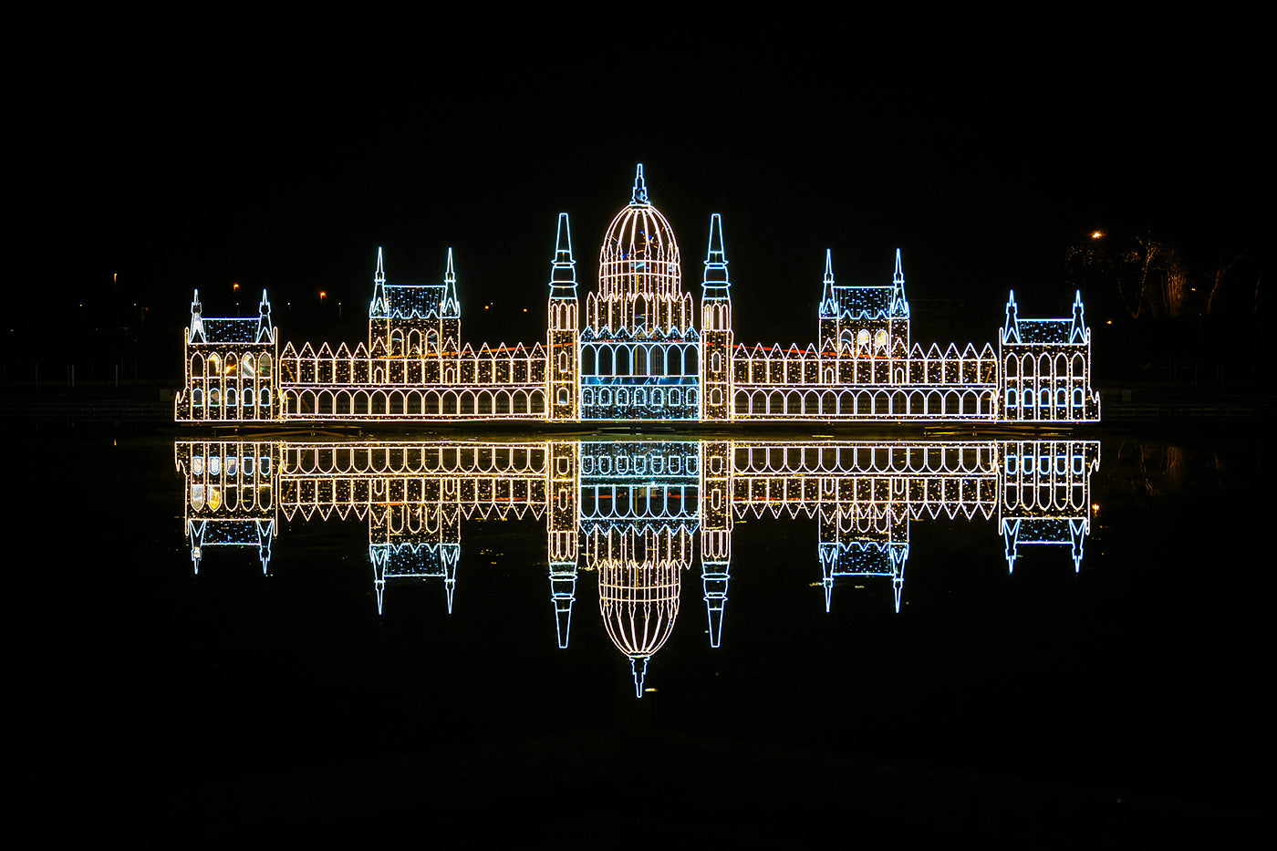 Parliament in Lumina Park #6628