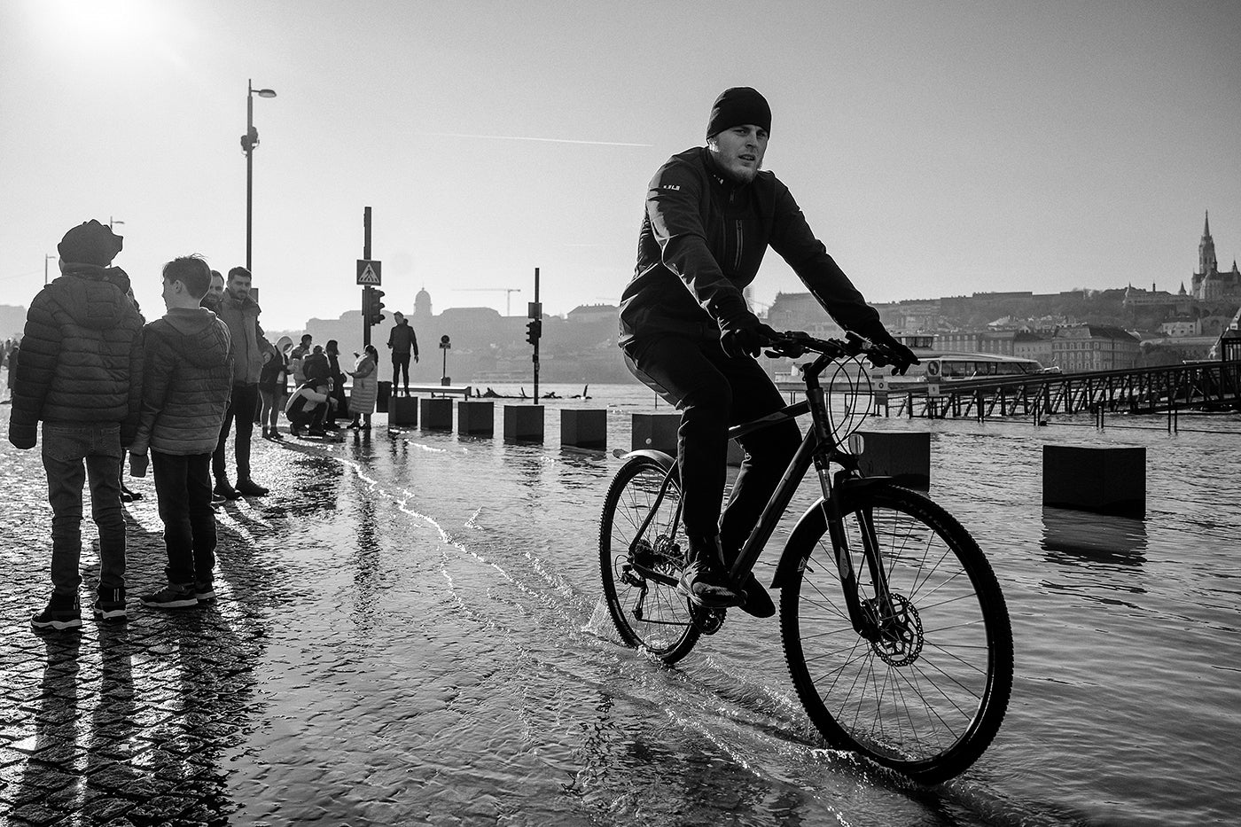 Cyclist on the quay during flood #6646