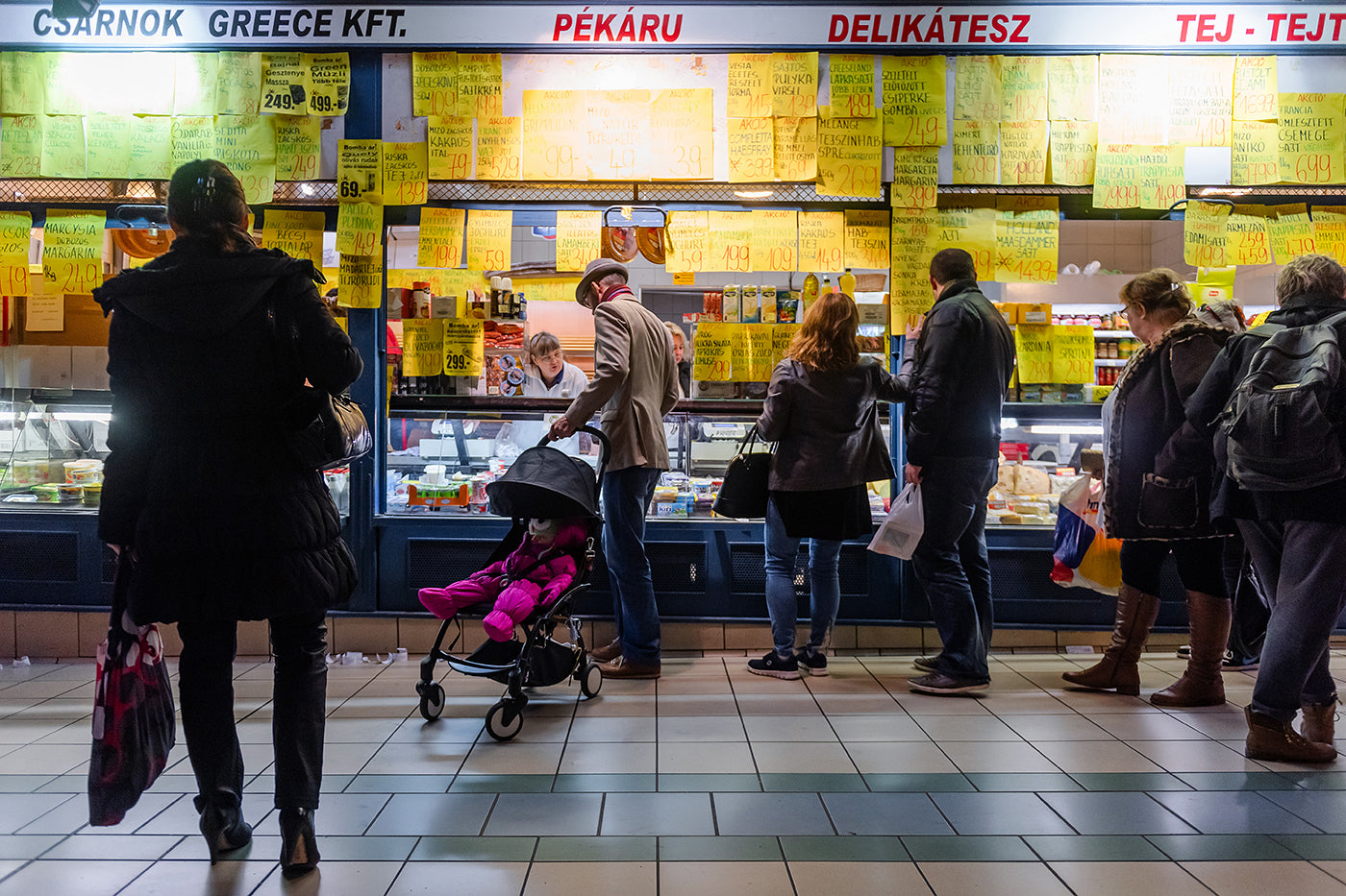 Shoppers in the Central Market Hall #6688