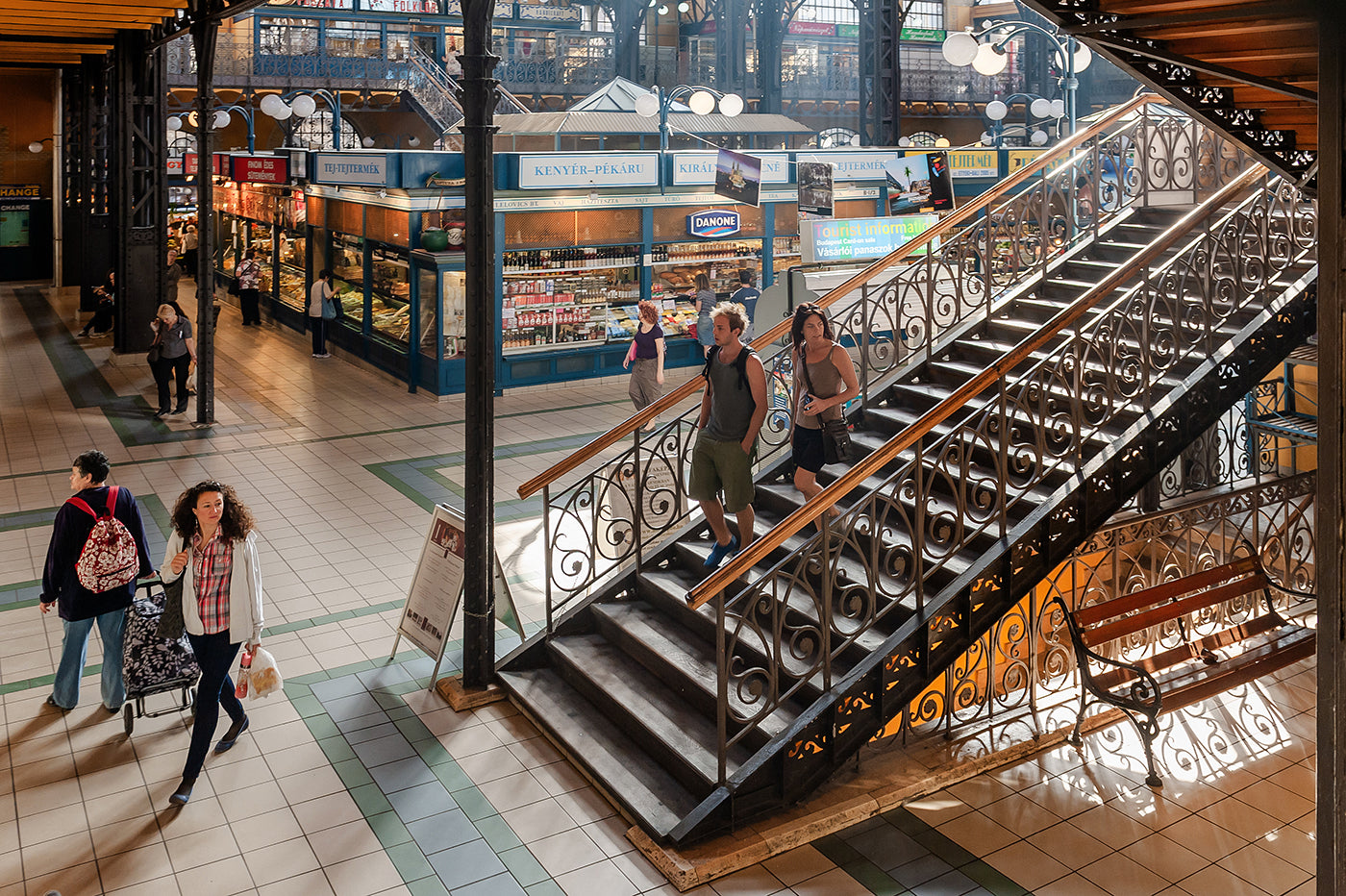 Shoppers in the Central Market Hall #6705