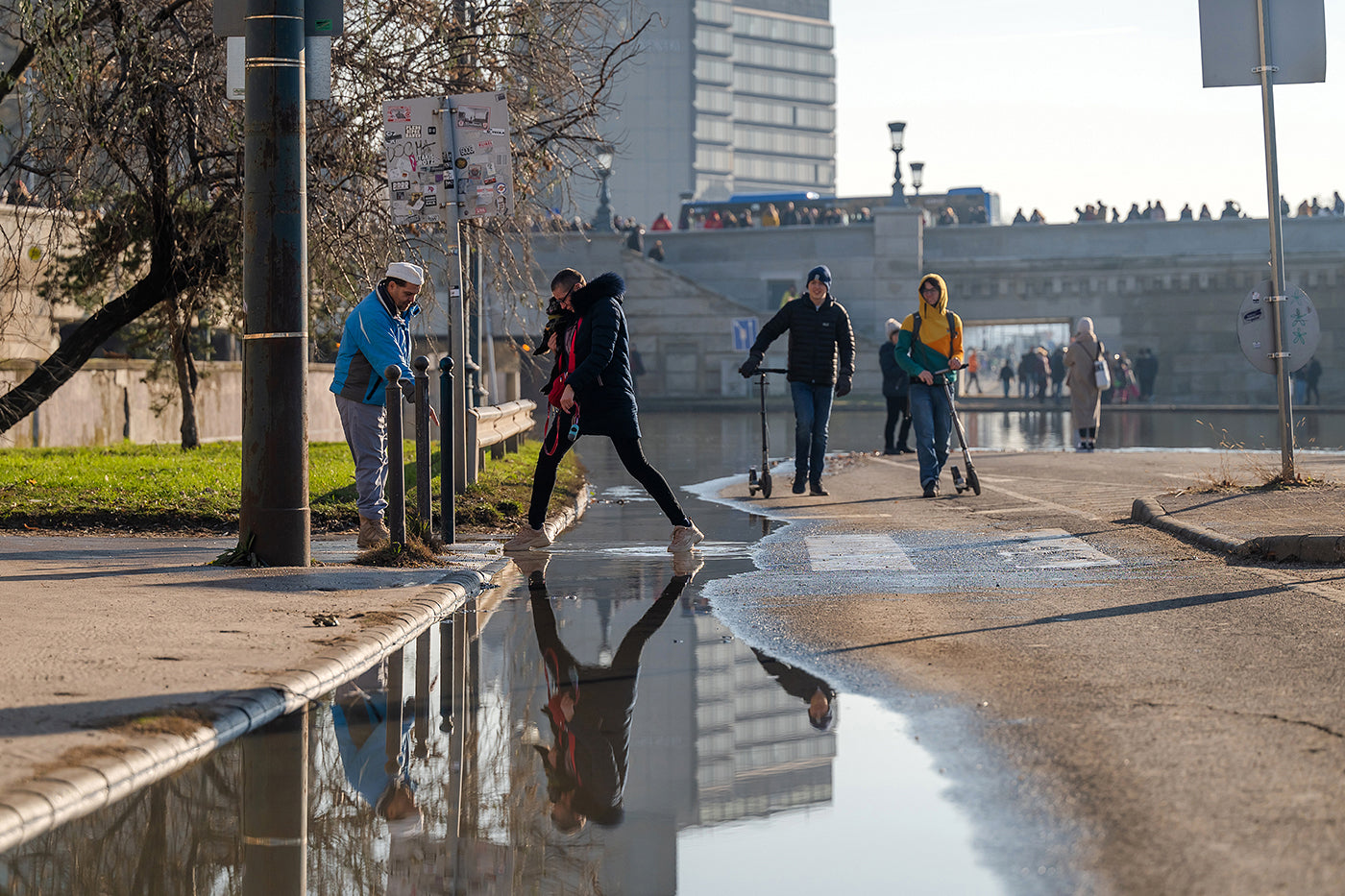Flood on the quay #6724