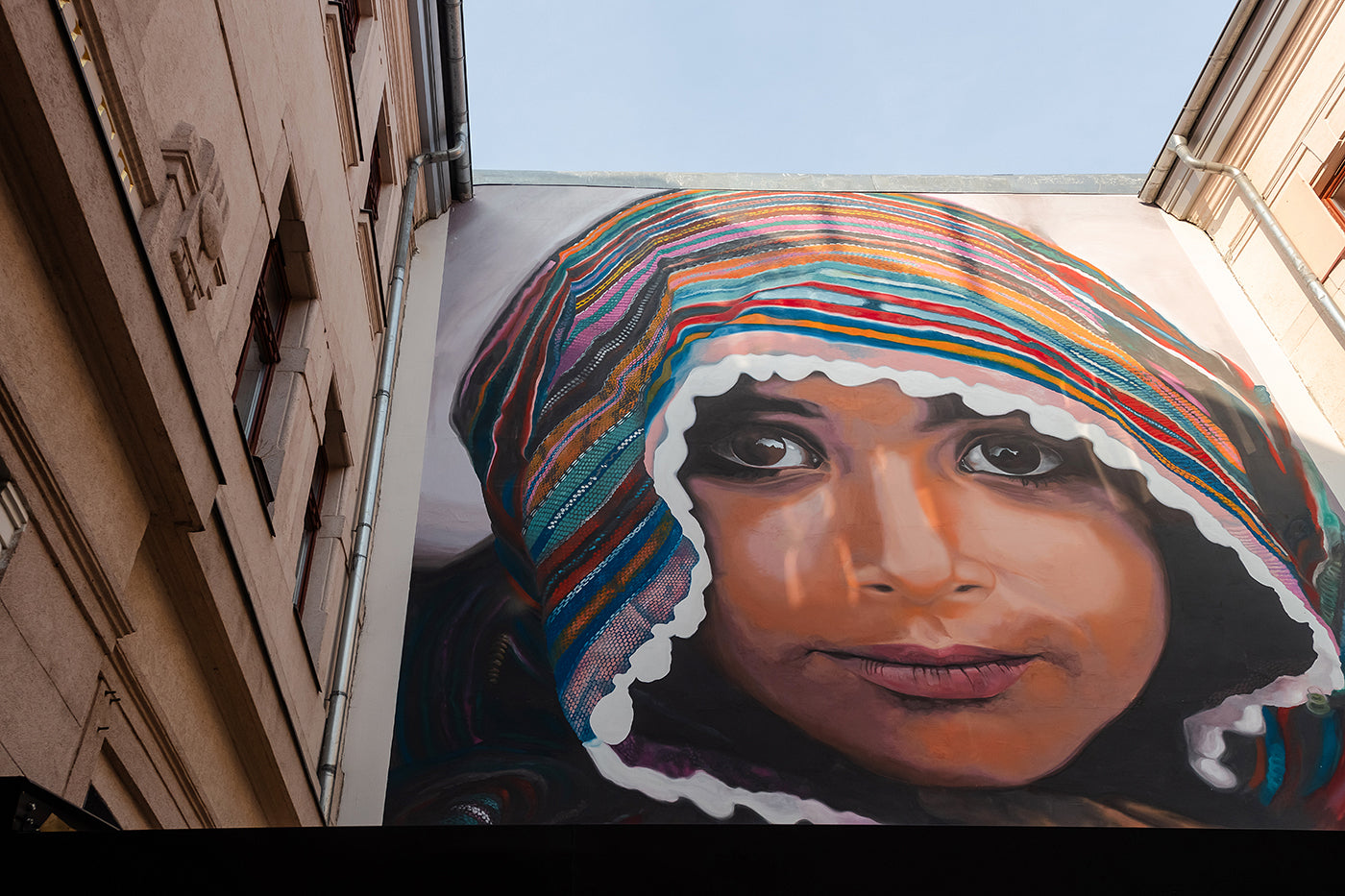 Mural for World Refugee Day in Gozsdu #7097