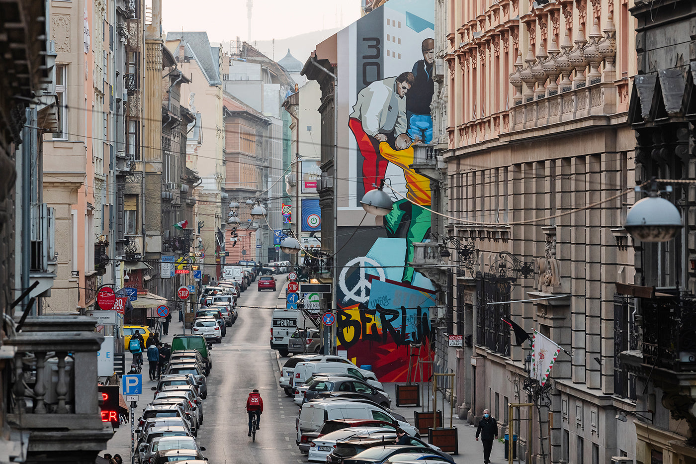 "Berlin Wall" mural on Akácfa Street #7117