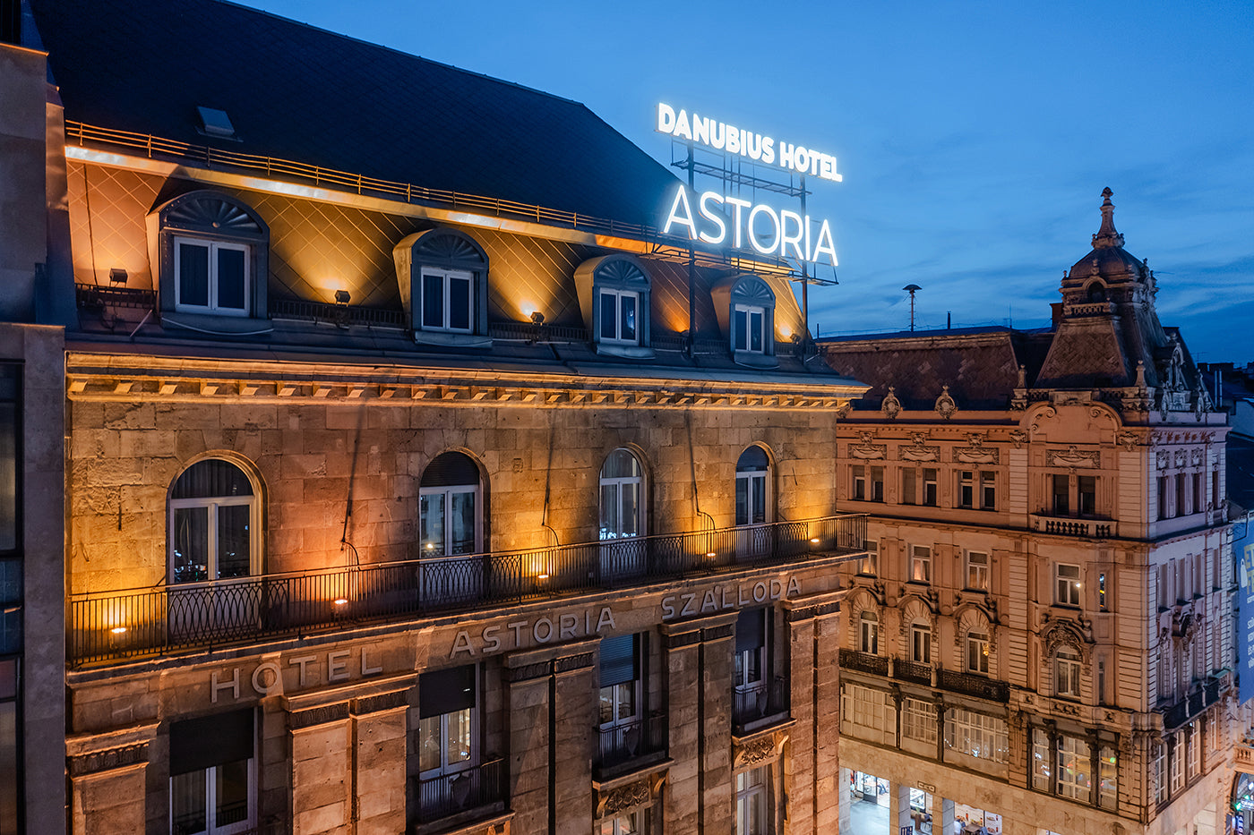 Astoria Szálló az Astorián este #7229