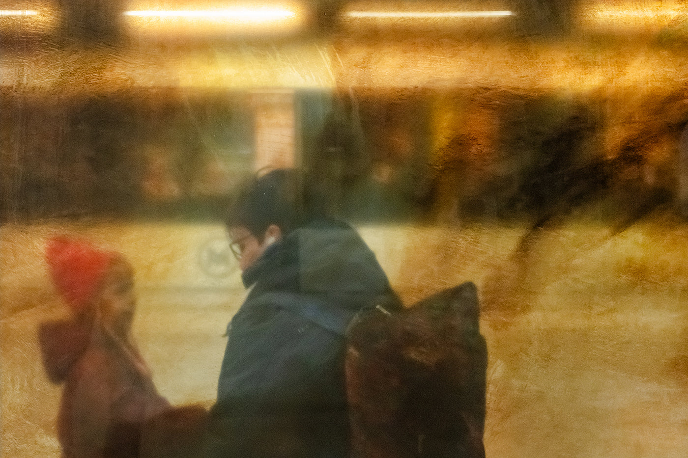 Life pictures from the 10-year-old metro line 4 #7464