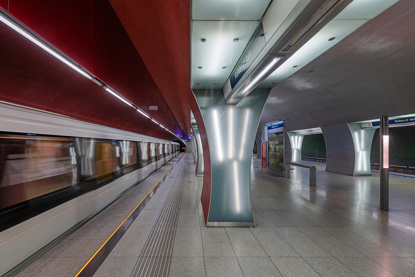 M4 metro - Rákóczi square #7552