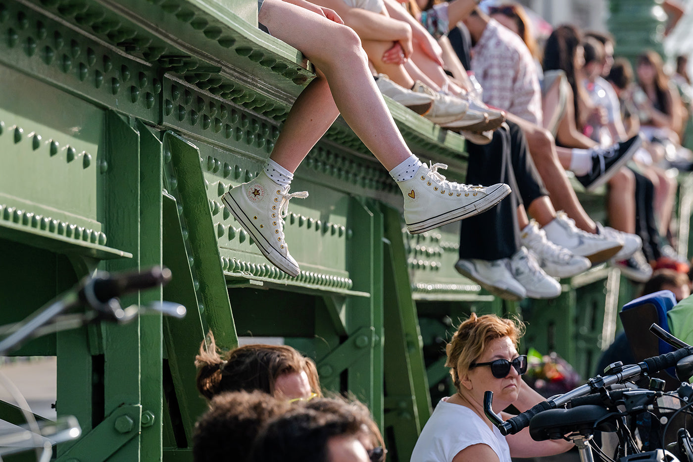 Picnic on Liberty Bridge #7927