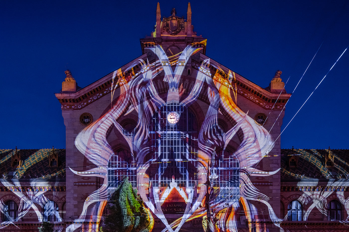 Light painting on the Central Market Hall building #8043