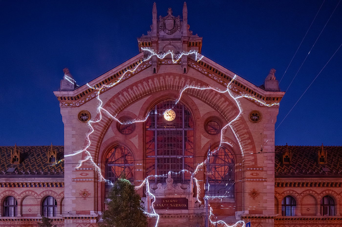 Light painting on the Central Market Hall building #8046