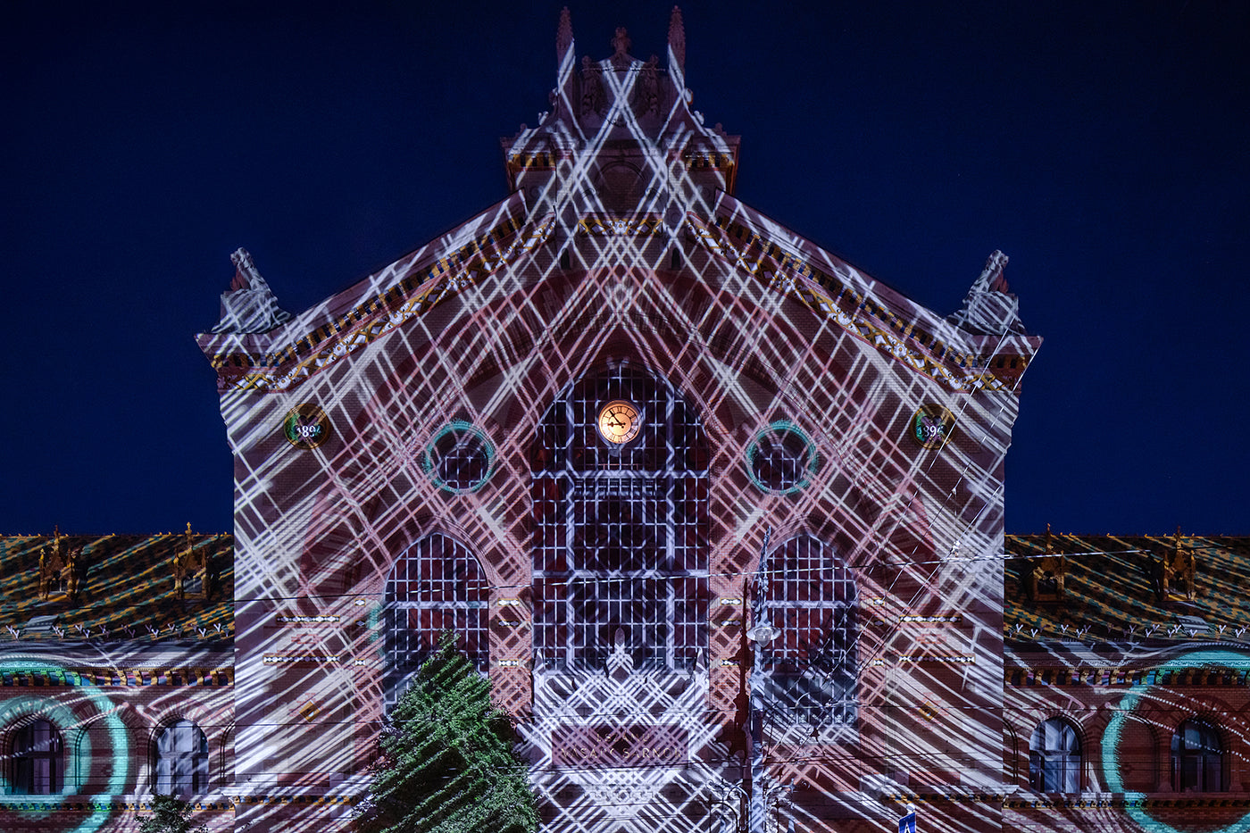 Light painting on the Central Market Hall building #8047