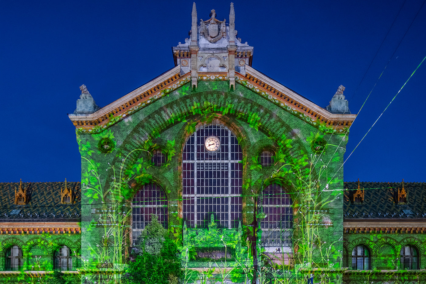 Fényfestés a Központi Vásárcsarnok épületén #8049