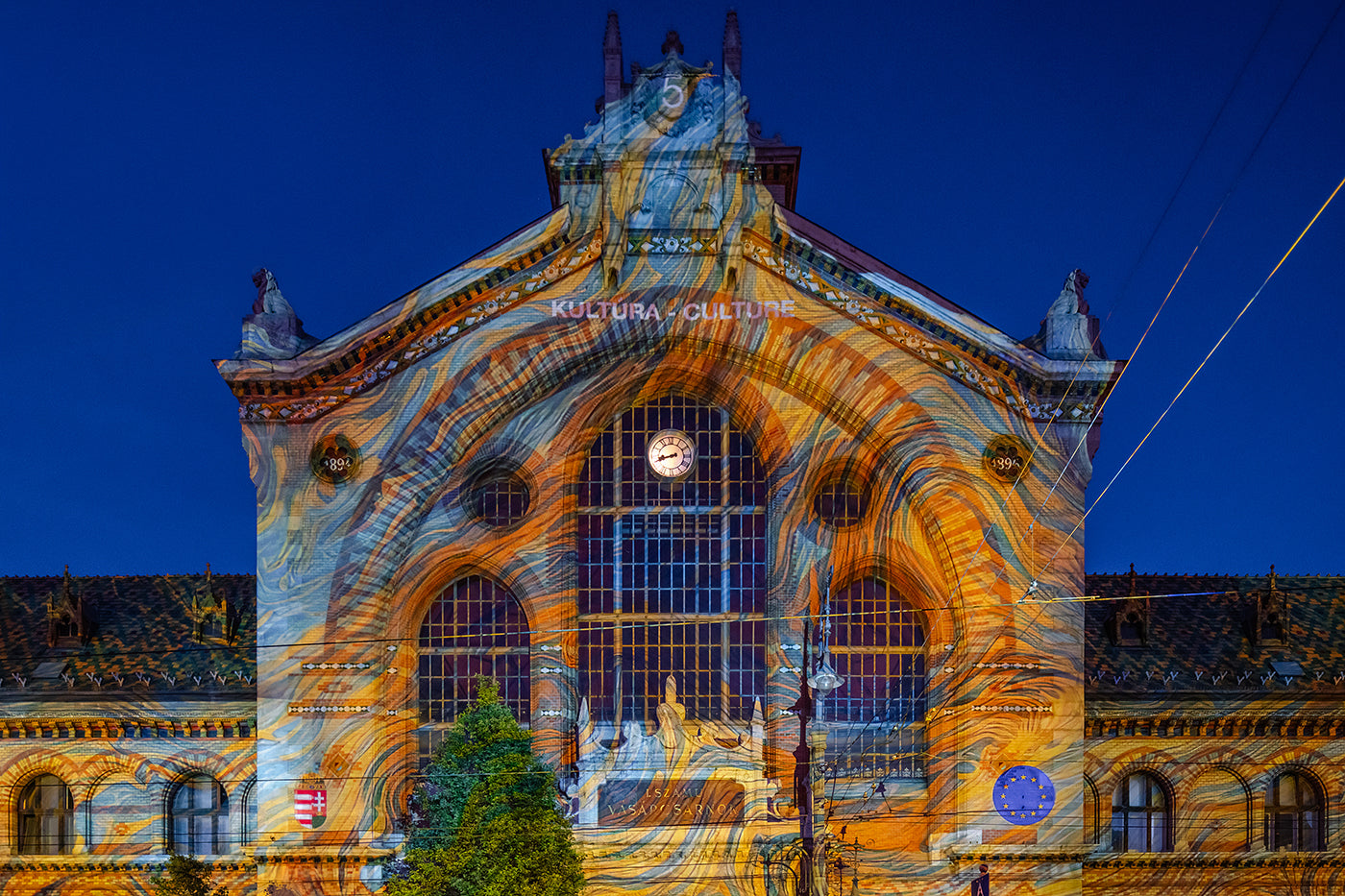 Light painting on the Central Market Hall building #8050