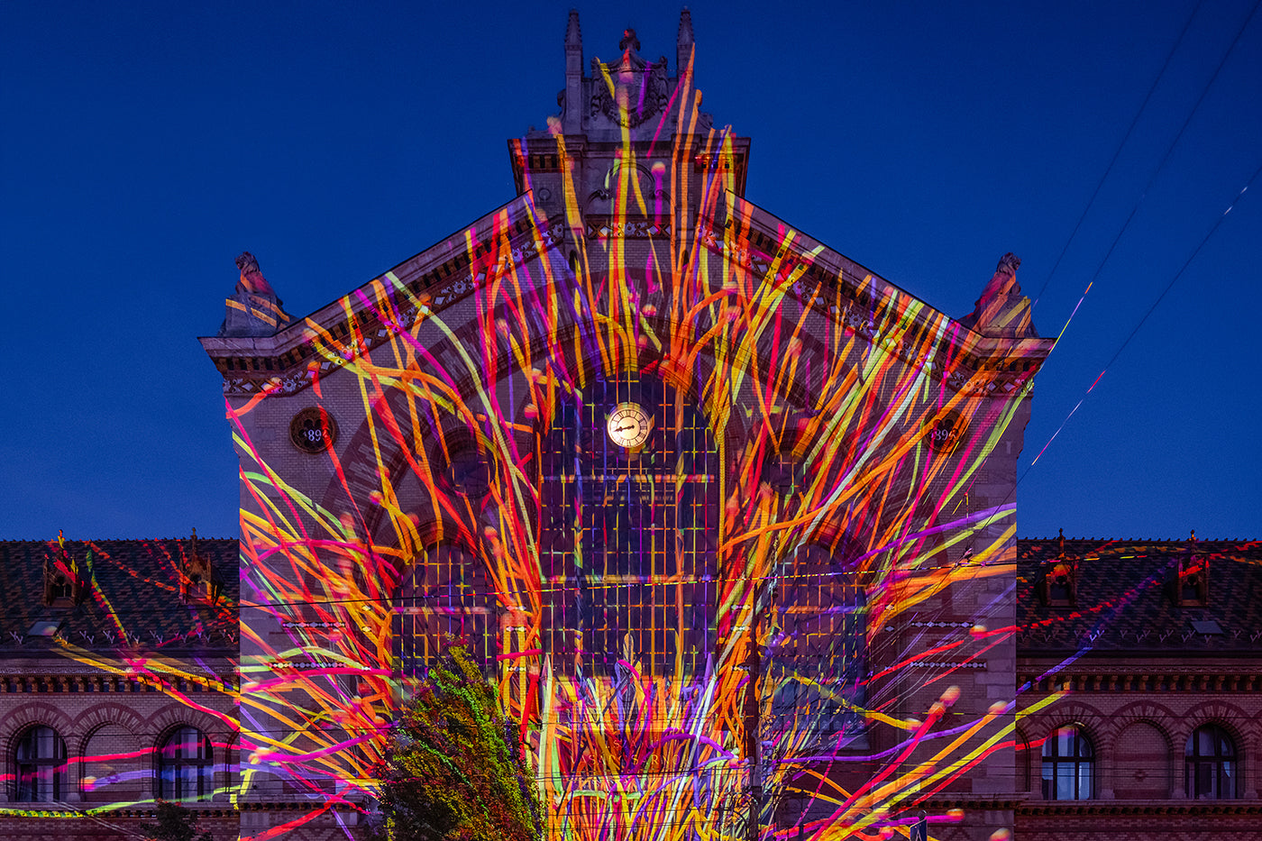 Light painting on the Central Market Hall building #8051
