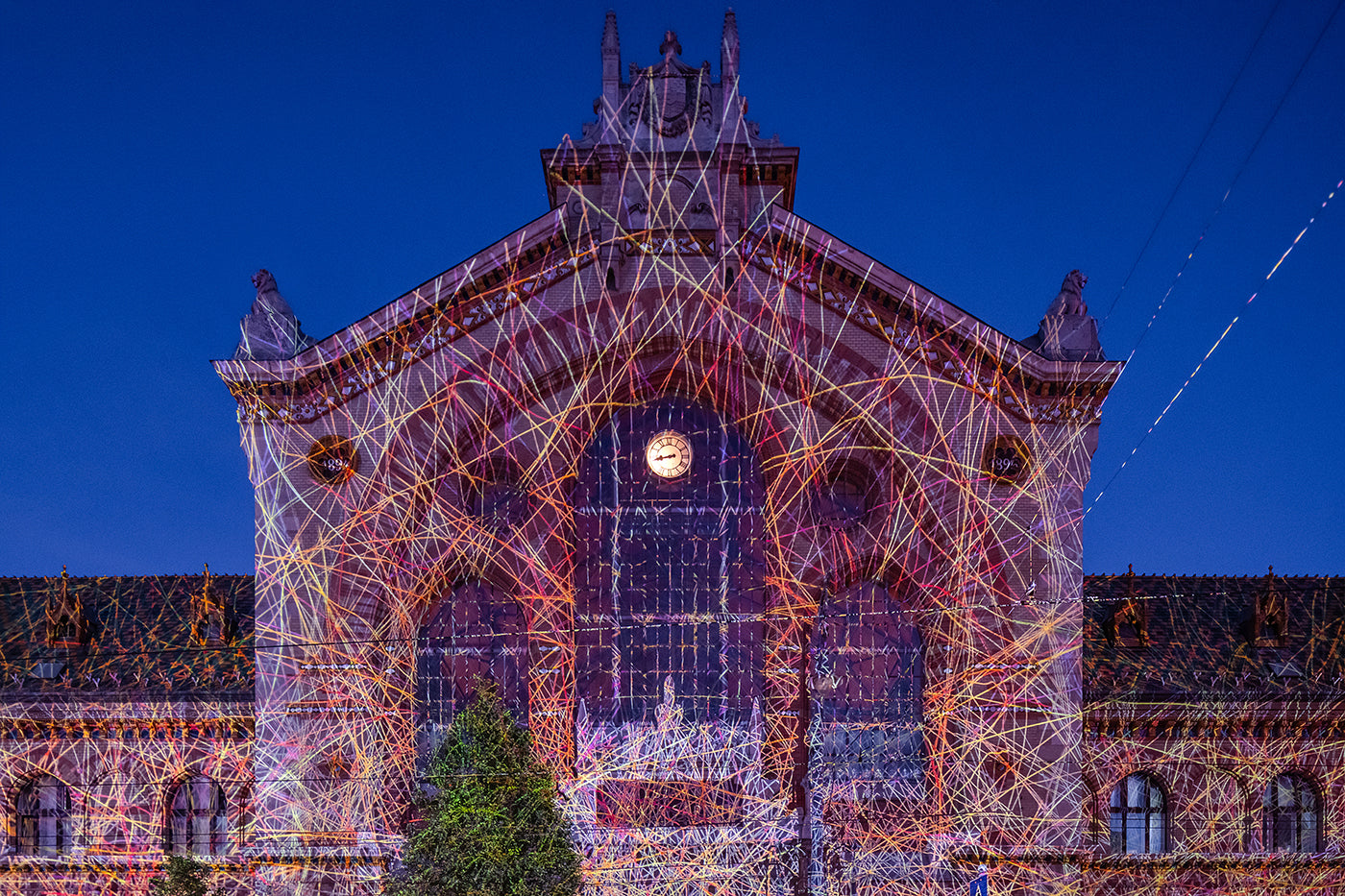 Light painting on the Central Market Hall building #8052