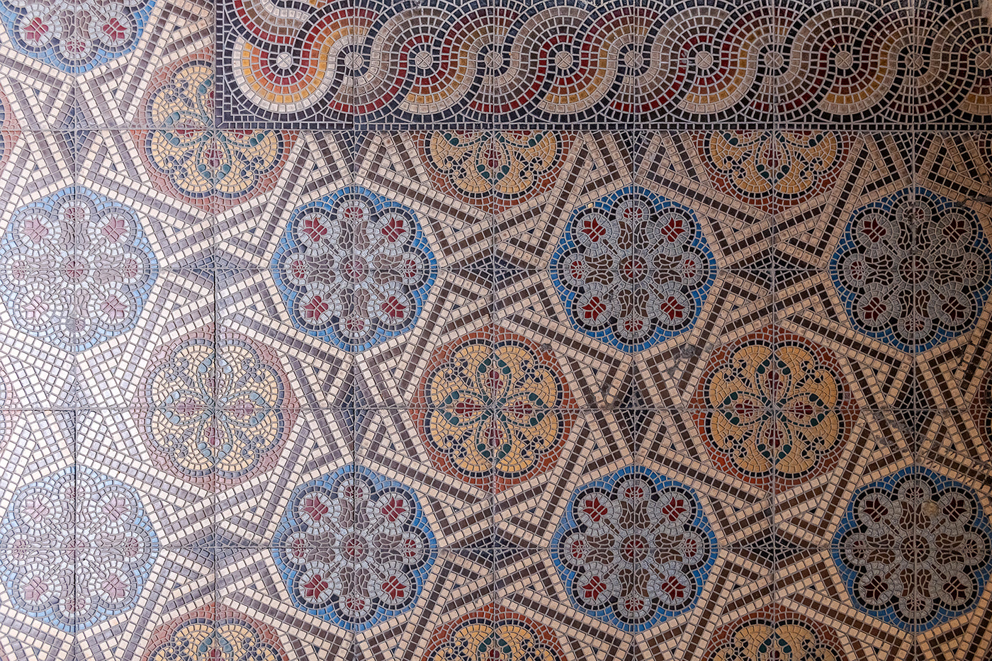 Somogyi Béla Street, 7th floor #8063