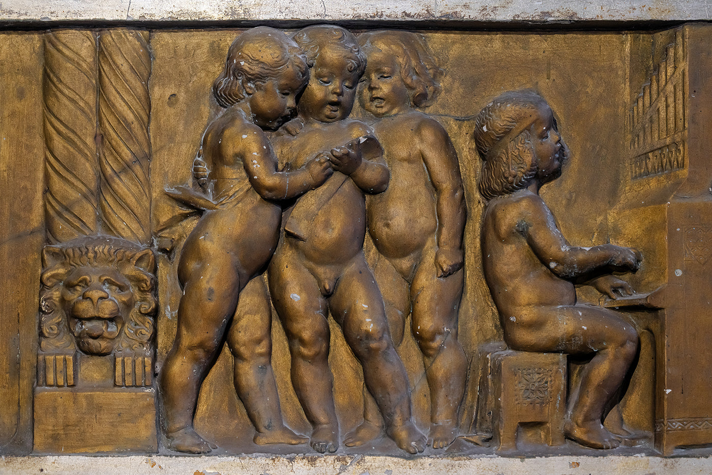 Relief in Móricz Zsigmond Square 1 #8074