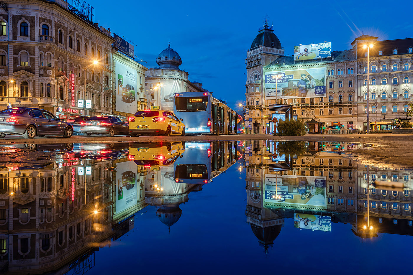 Blaha Lujza Square at night #8122