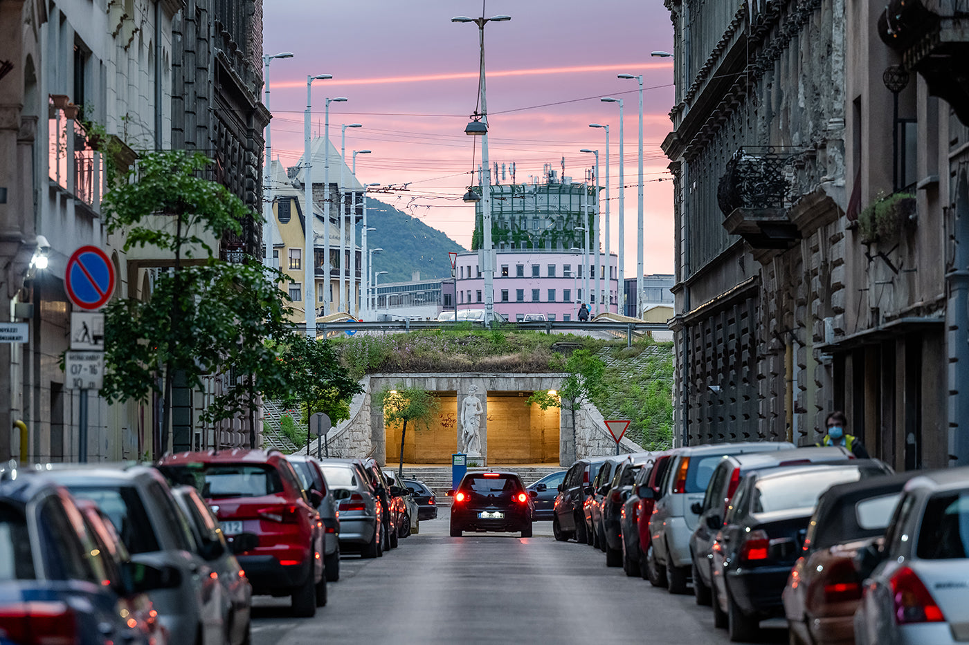 Szív utca naplementekor #8205