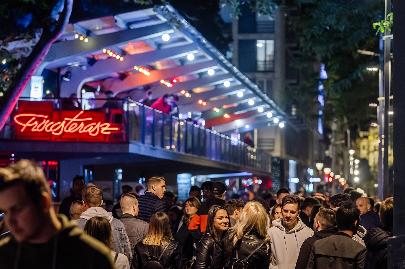 Splash terrace evening #8222