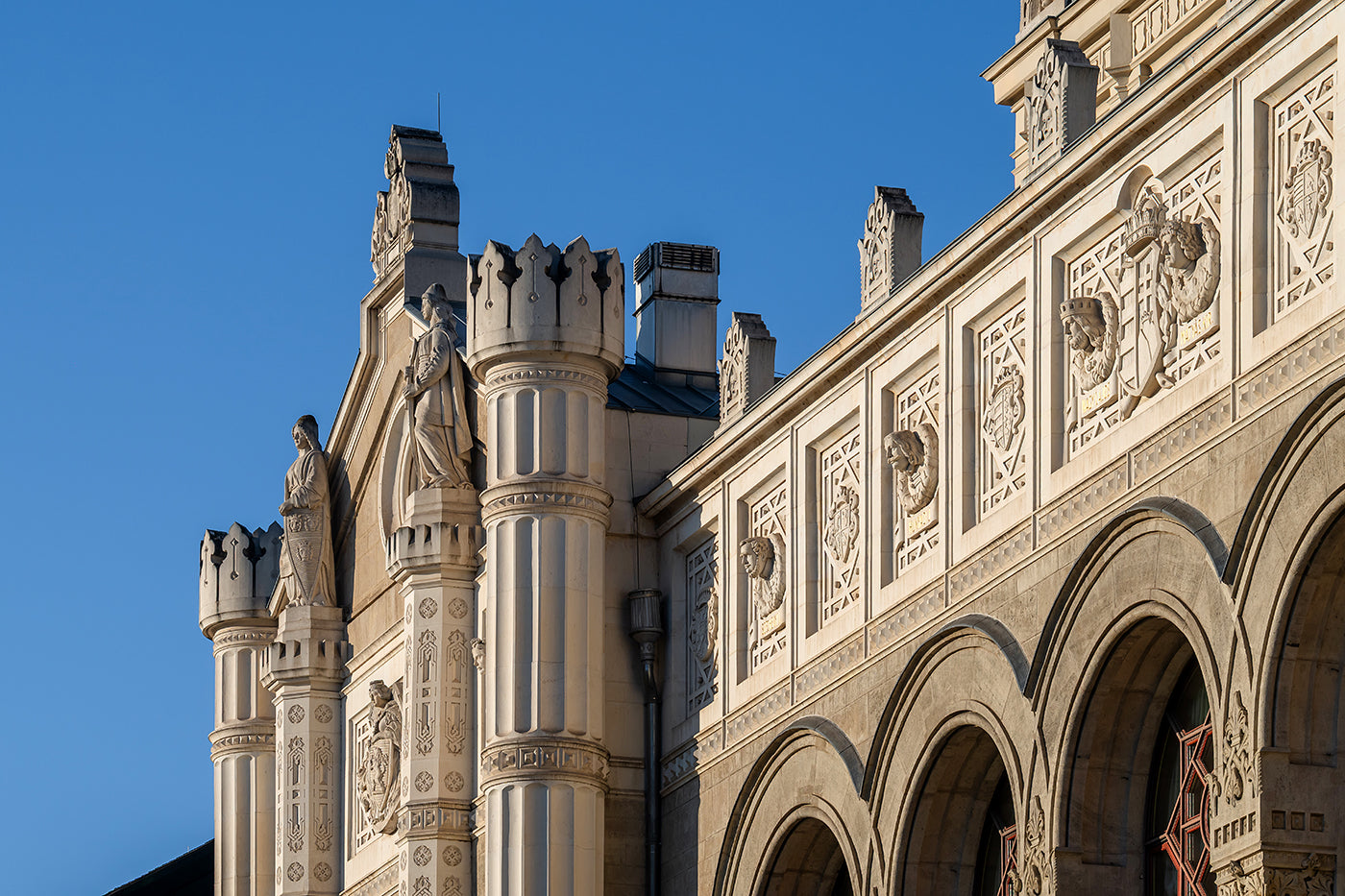 Pesti Vigadó homlokzatrészlet #8357