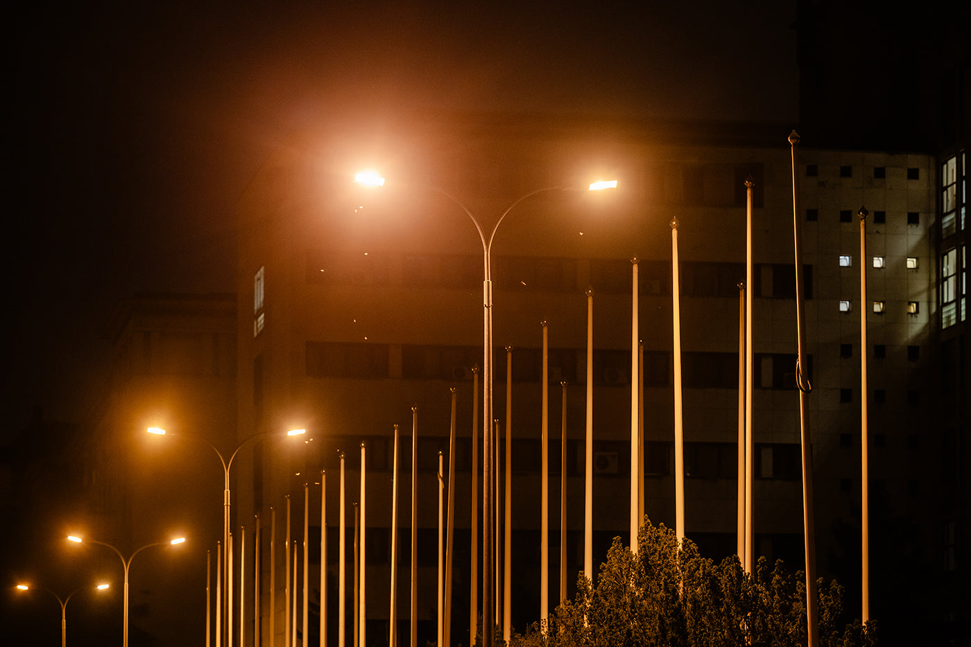 Column on Balaton Street in front of the Ministry of Defense #8423