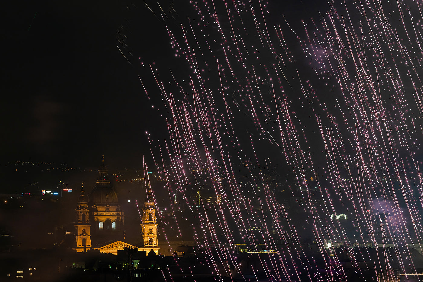 Augusztus 20-i tűzijáték a Hilton Budapest teraszáról #8534