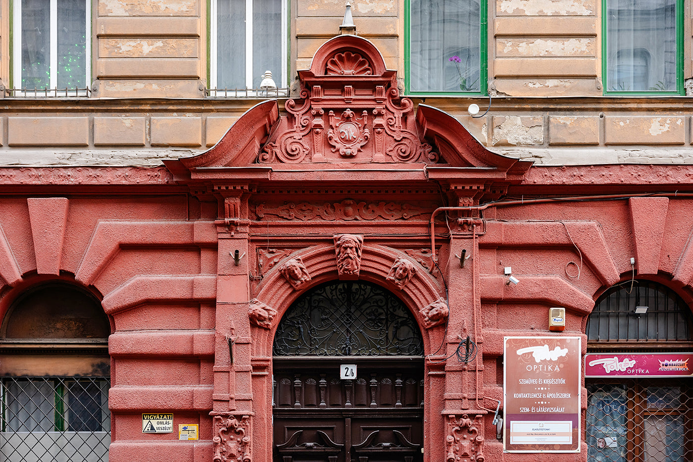 Berzsenyi Street 2/b Gate #8549