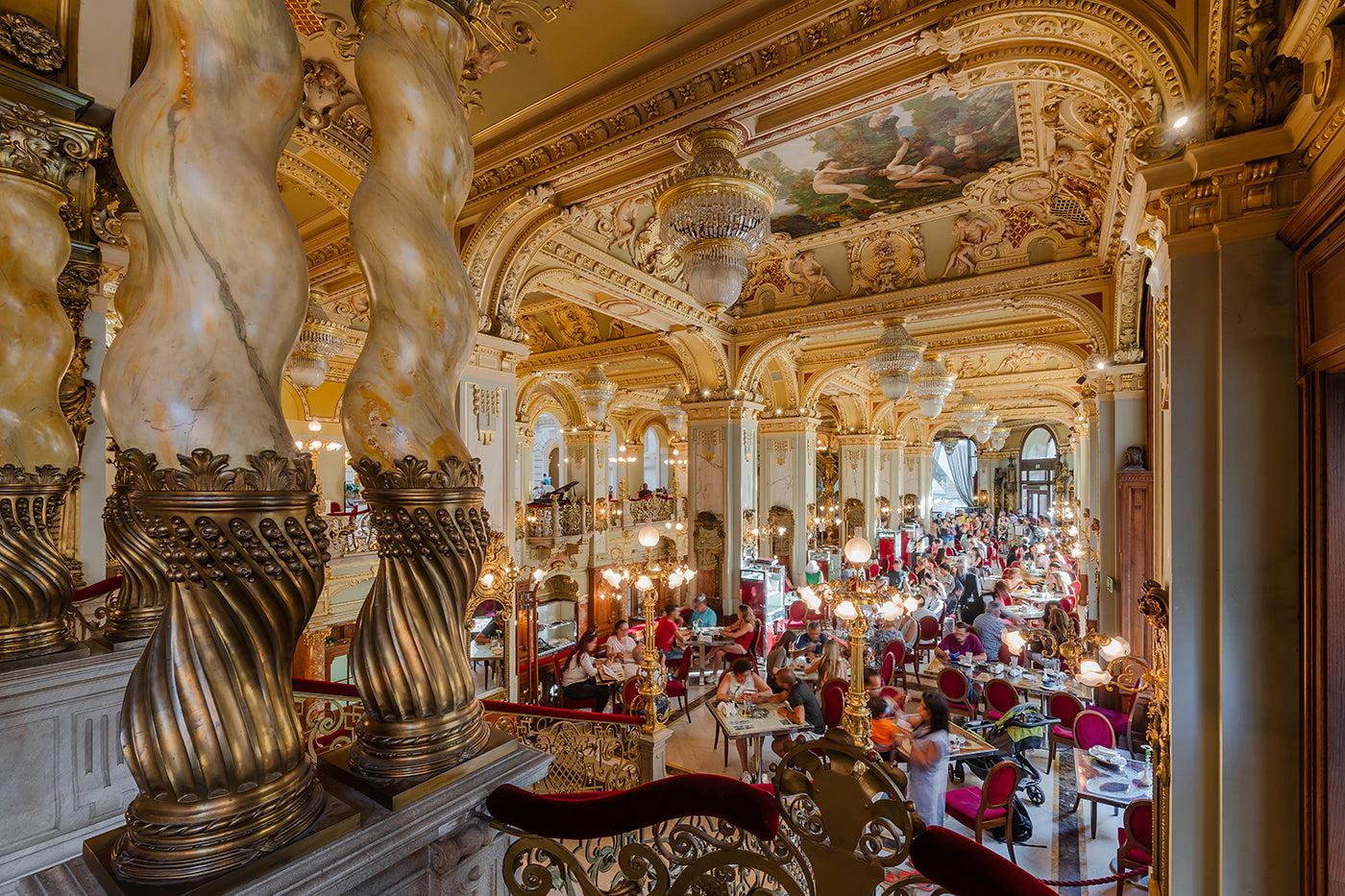 New York Cafe #8702