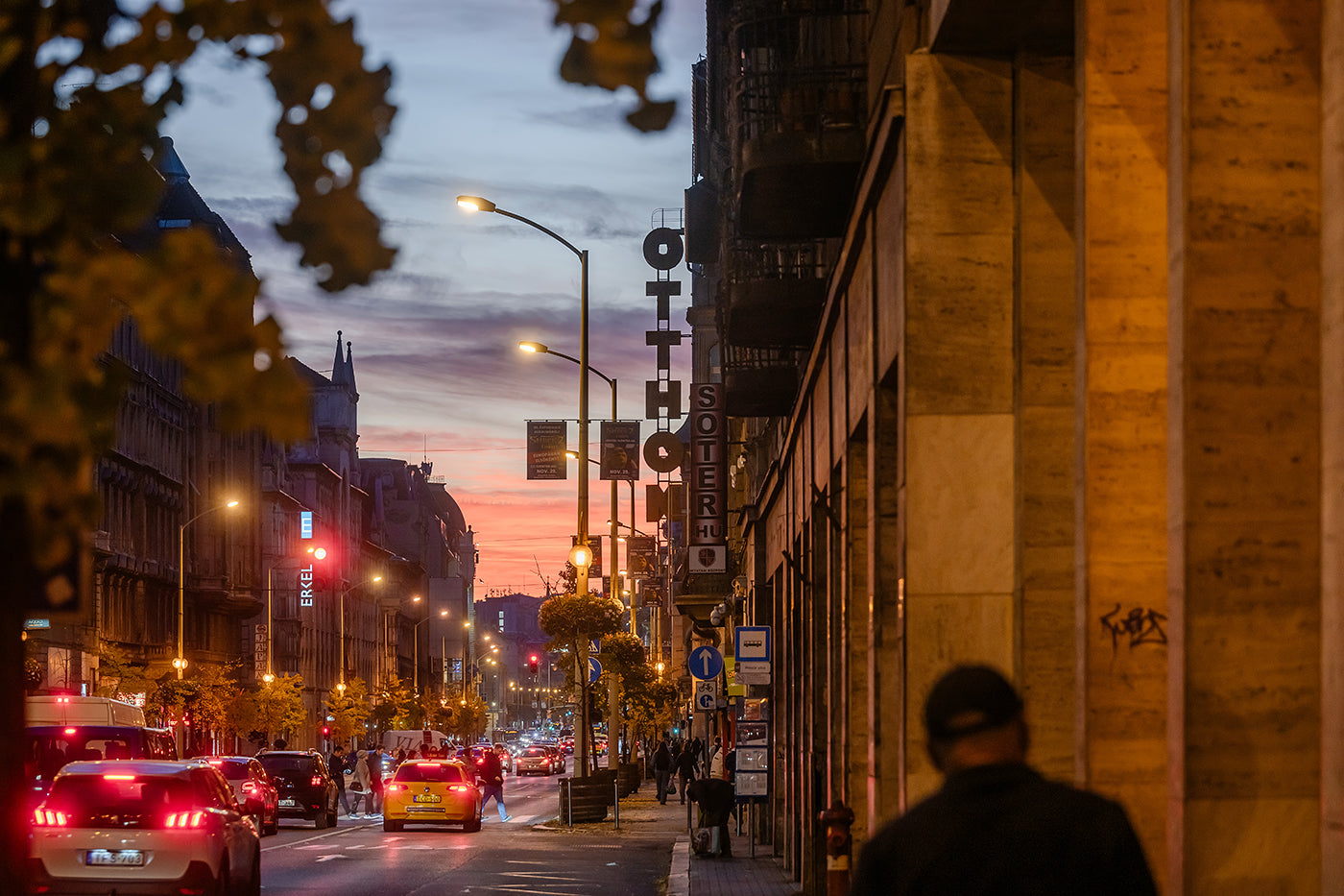 Rákóczi Street at sunset #8907