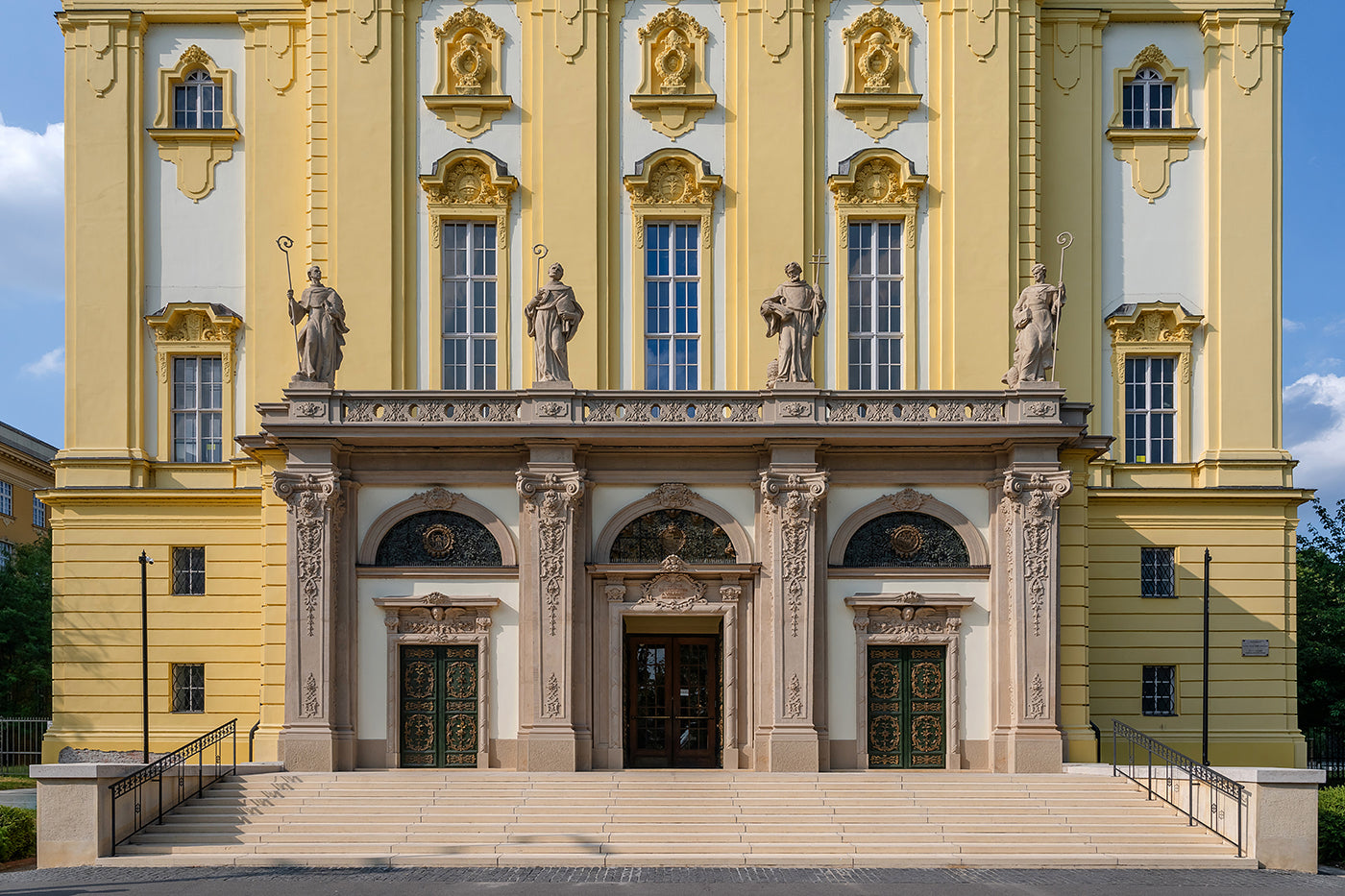 Szent Imre templom homlokzata #8992
