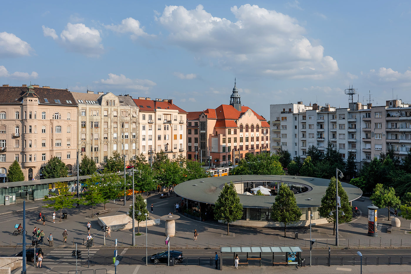 Móricz Zsigmond Square #9000