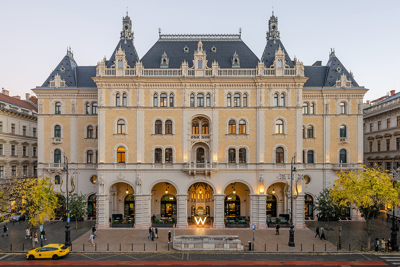 W Budapest Hotel, Ballet Institute #9023