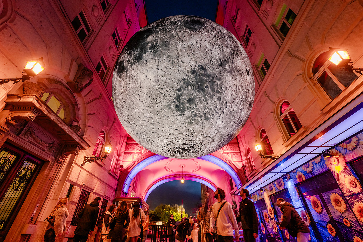 Moon installation during Piarist #9050