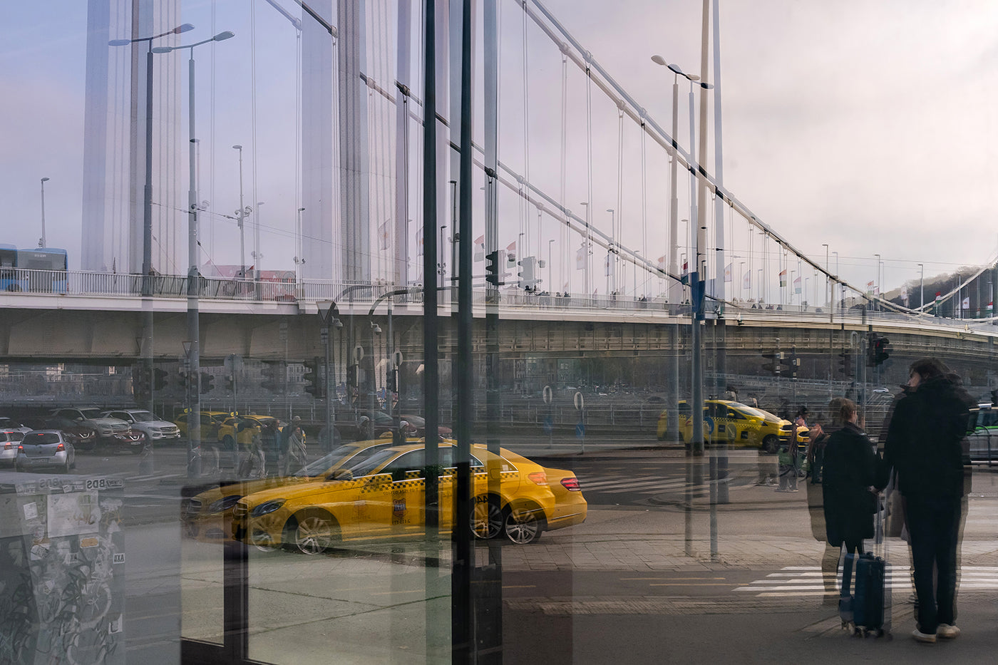 Reflection at the Elizabeth Bridge #9062