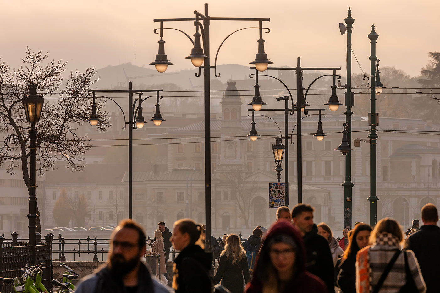 Autumn fog on Dunakorzó #9080