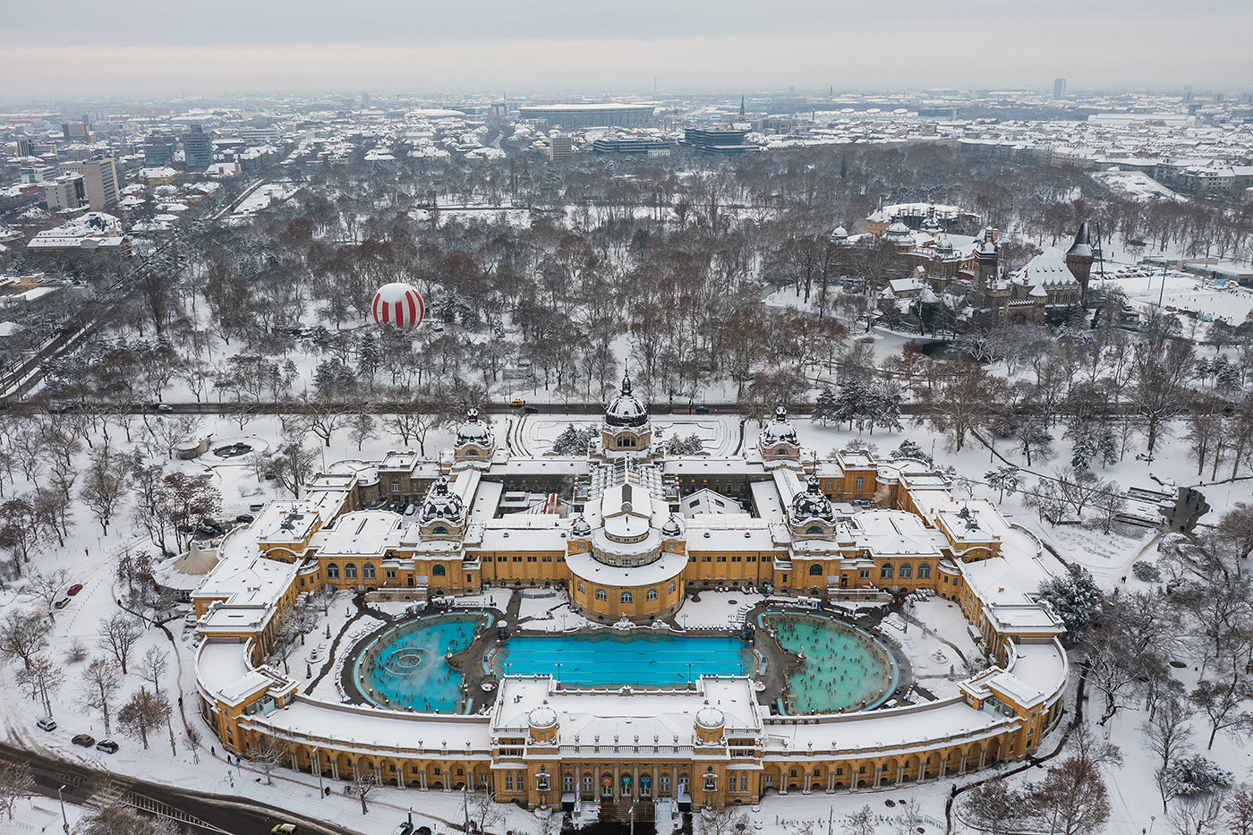 Széchenyi Bath in winter #9261